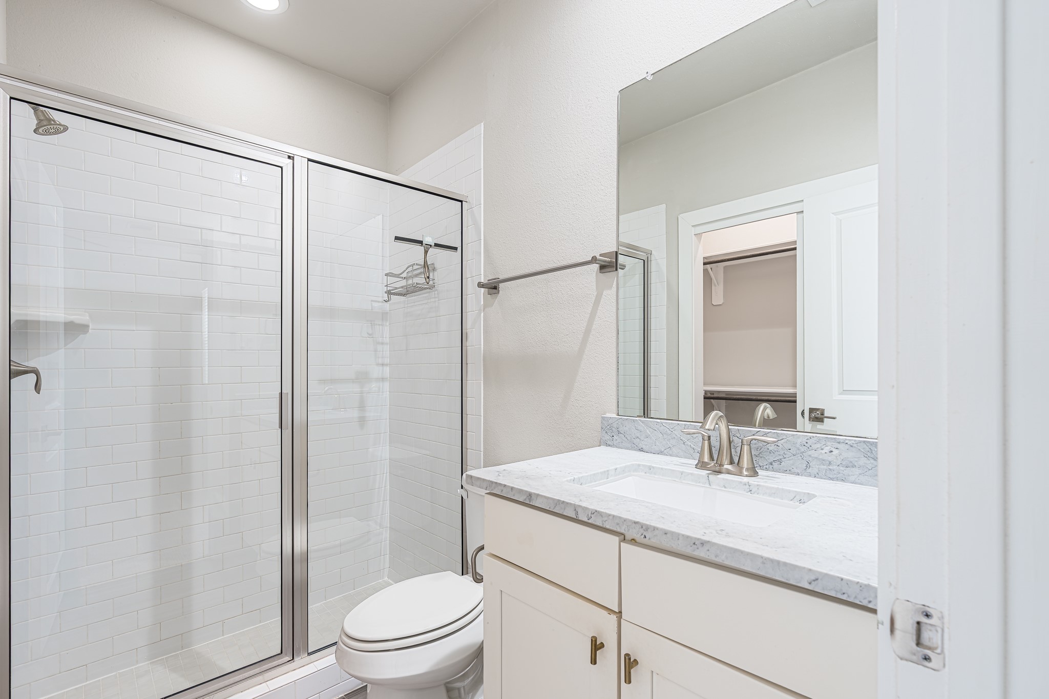 5813 Petty Street C Property Photo 6