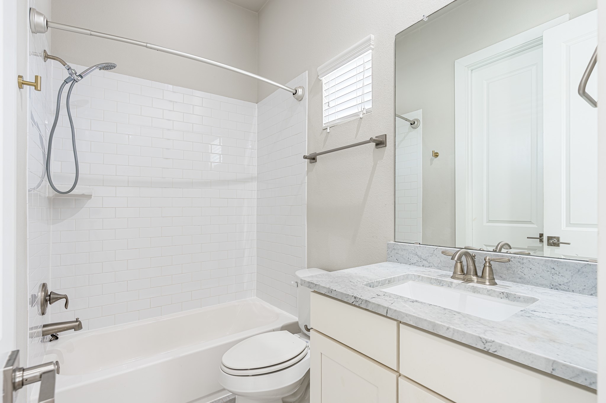 5813 Petty Street C Property Photo 19