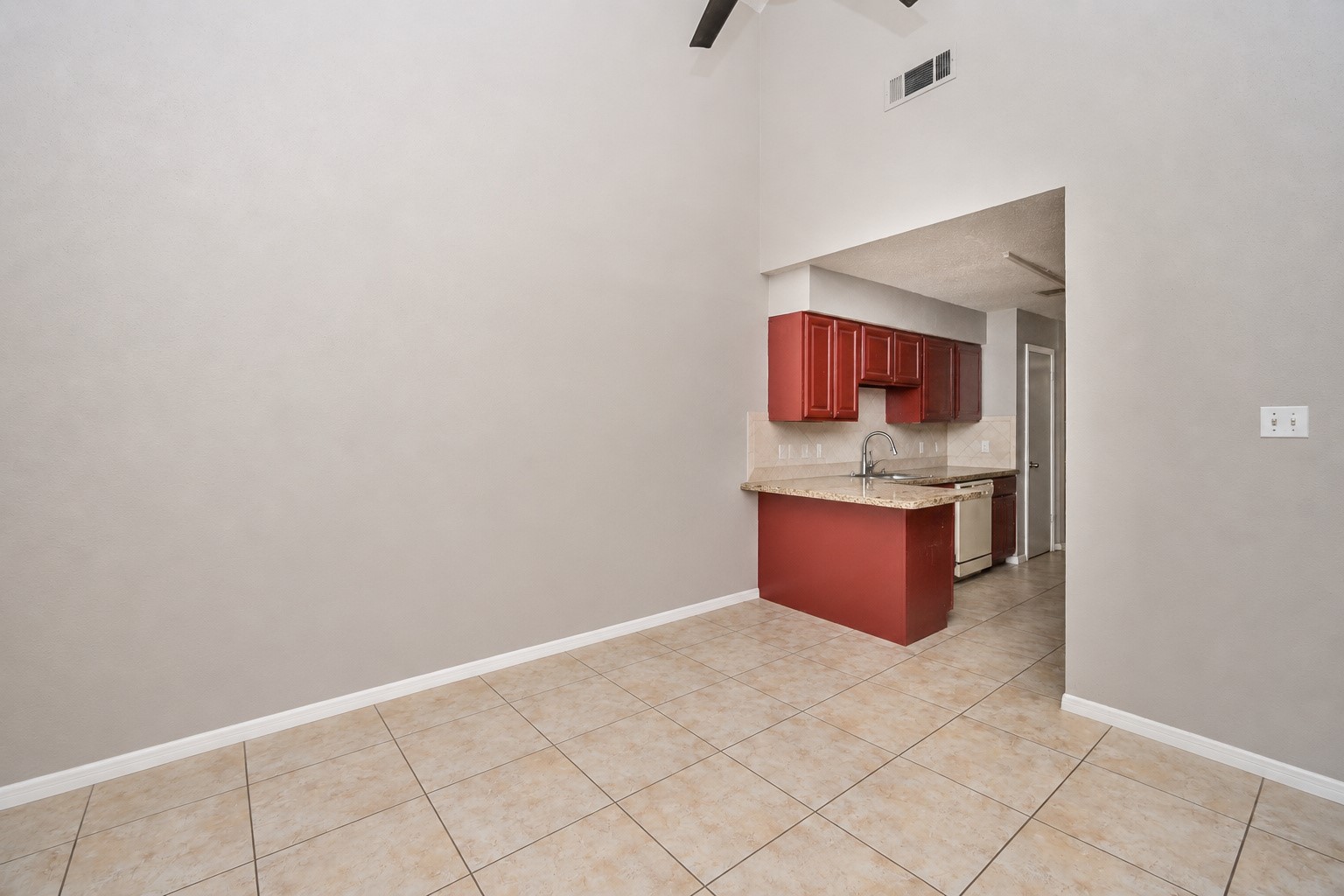 9319 Belle Park Drive Property Photo 9
