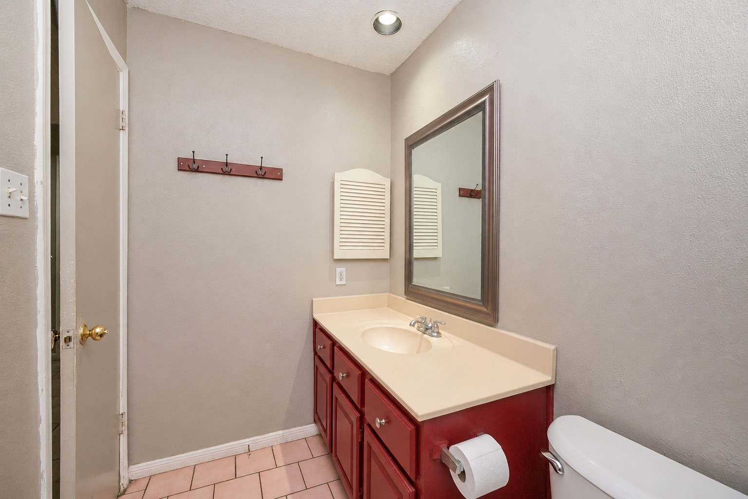 9319 Belle Park Drive Property Photo 17