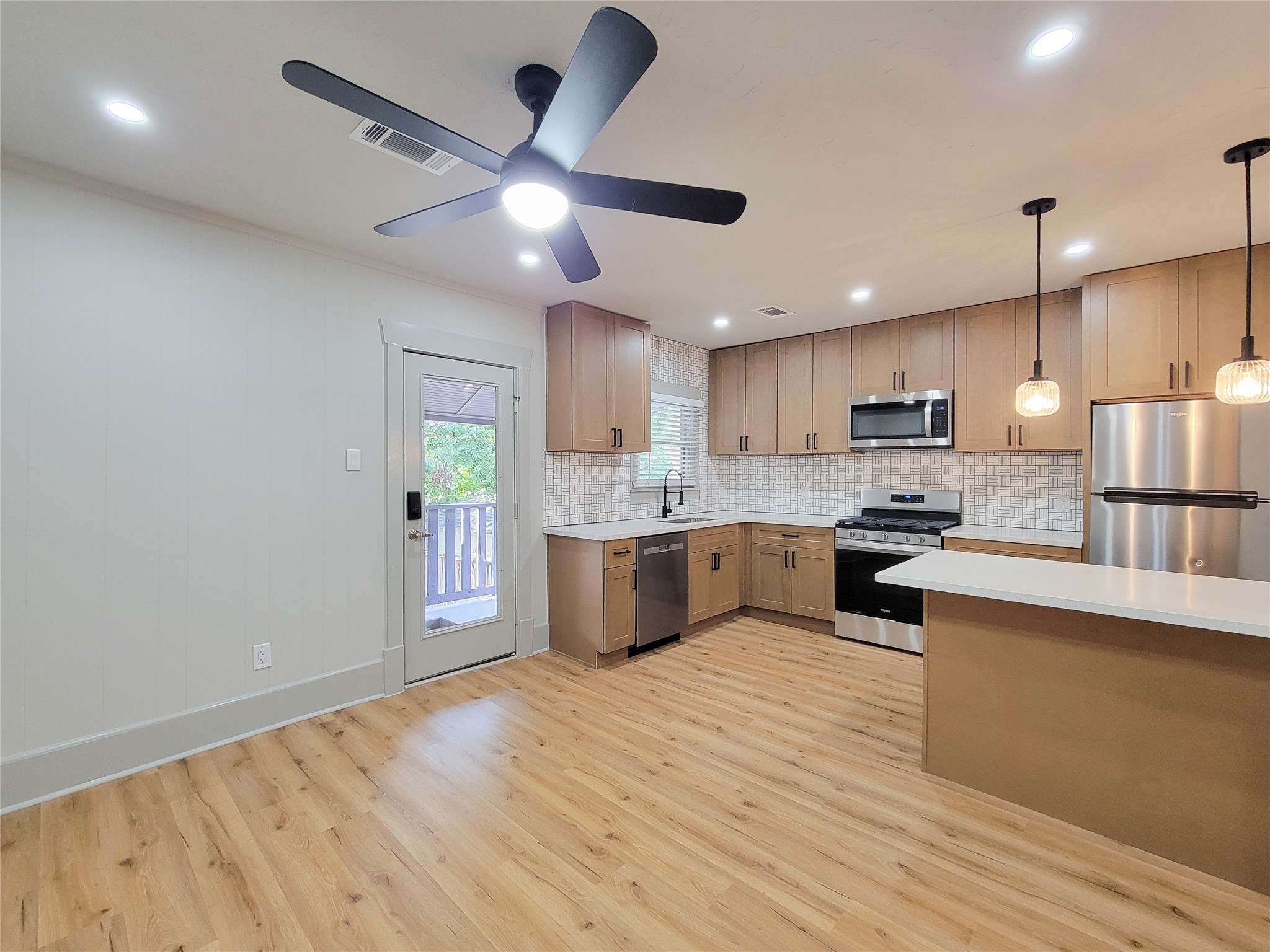1847 Harvard 2 Property Photo 12
