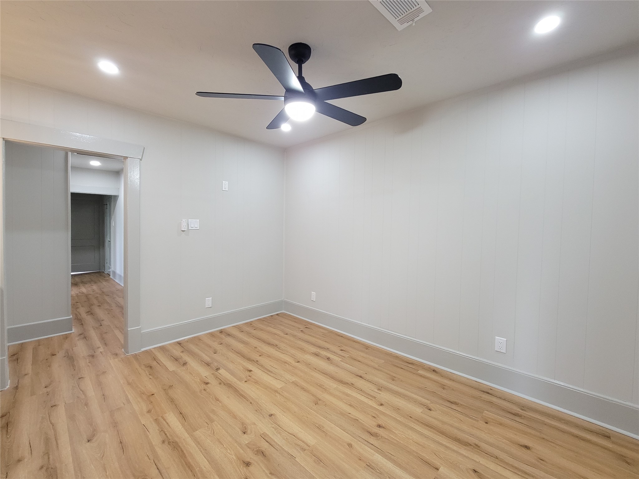 1847 Harvard 2 Property Photo 14