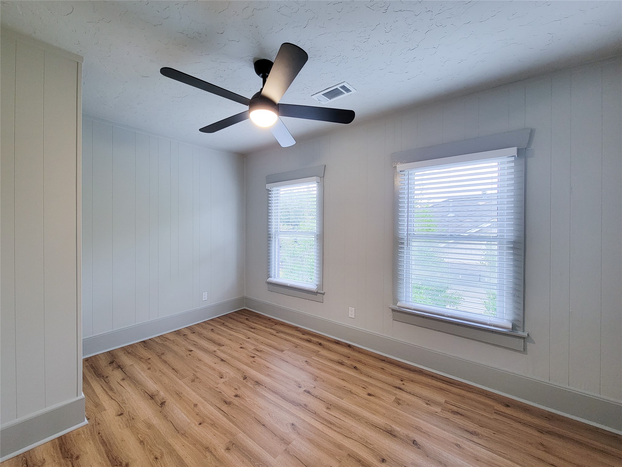 1847 Harvard 2 Property Photo 24