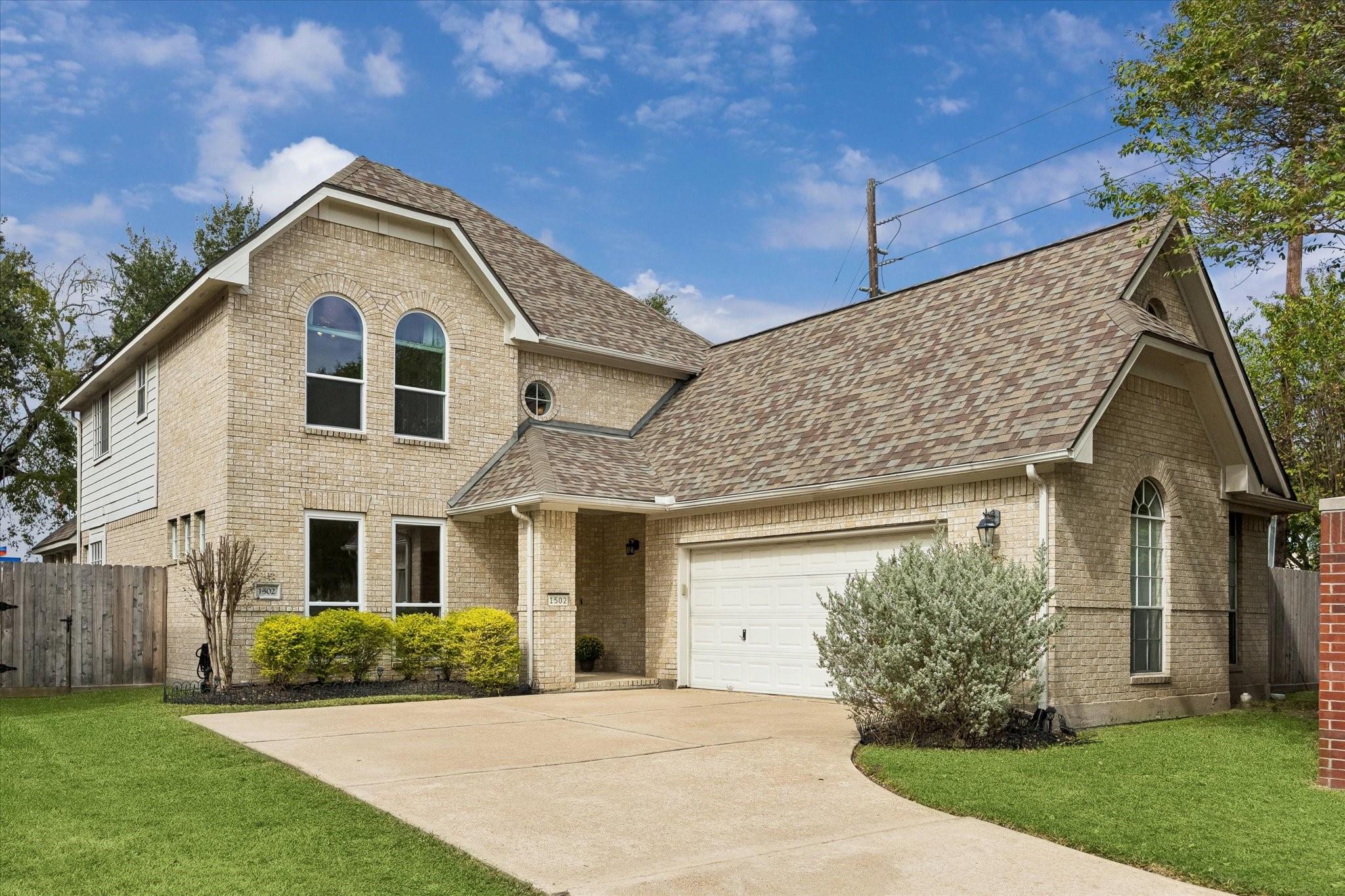 1502 Lakeside Enclave Drive, Houston Tx 77077 Property Photo 1