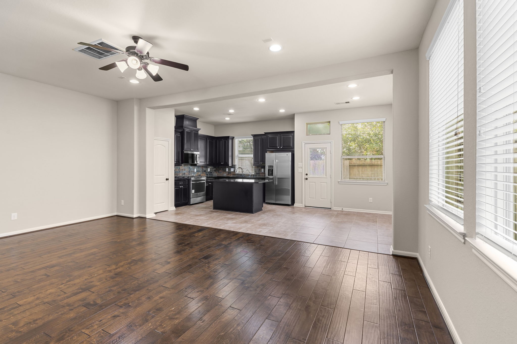 12131 San Luca Street Property Photo 3