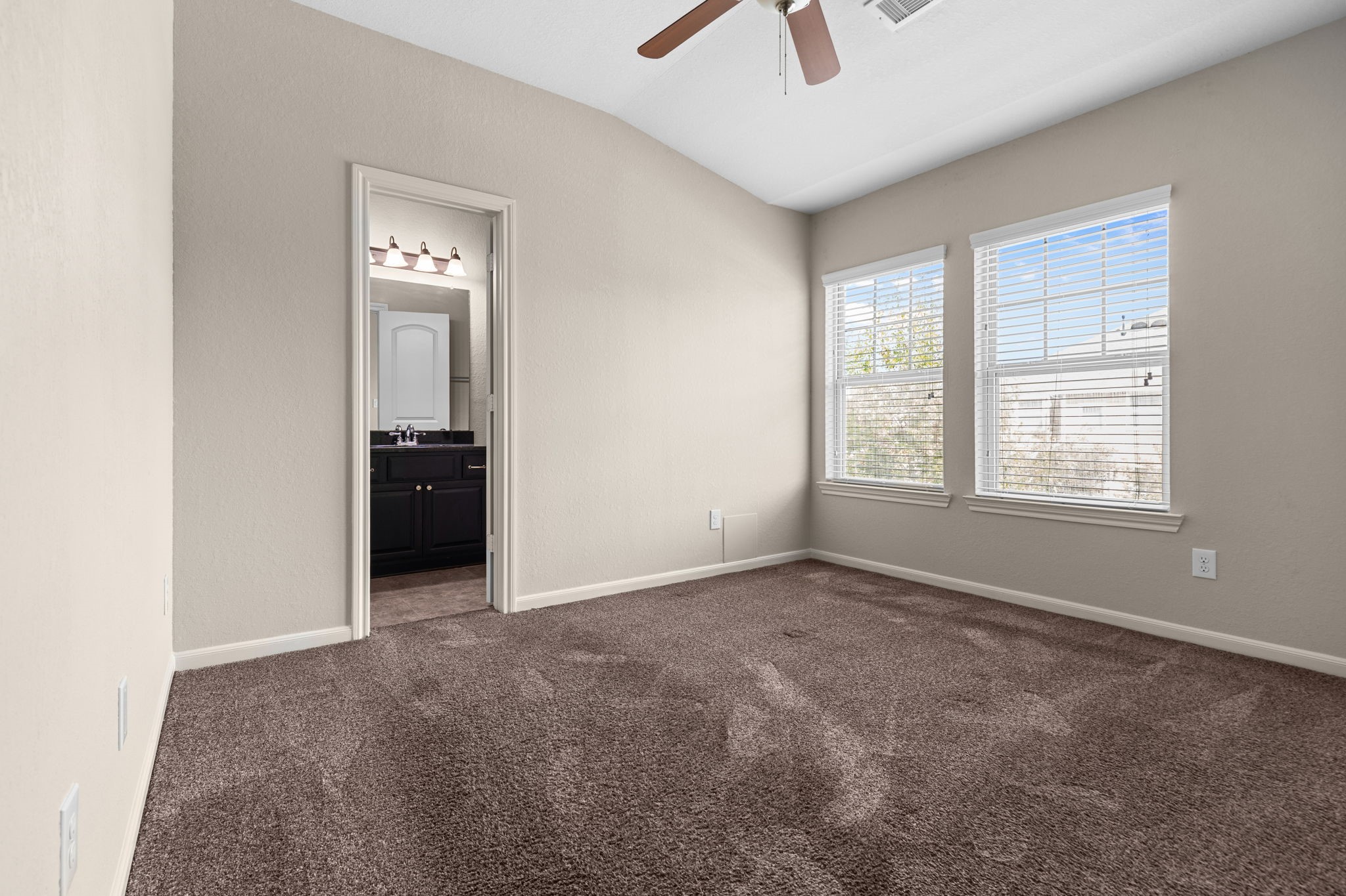 12131 San Luca Street Property Photo 13