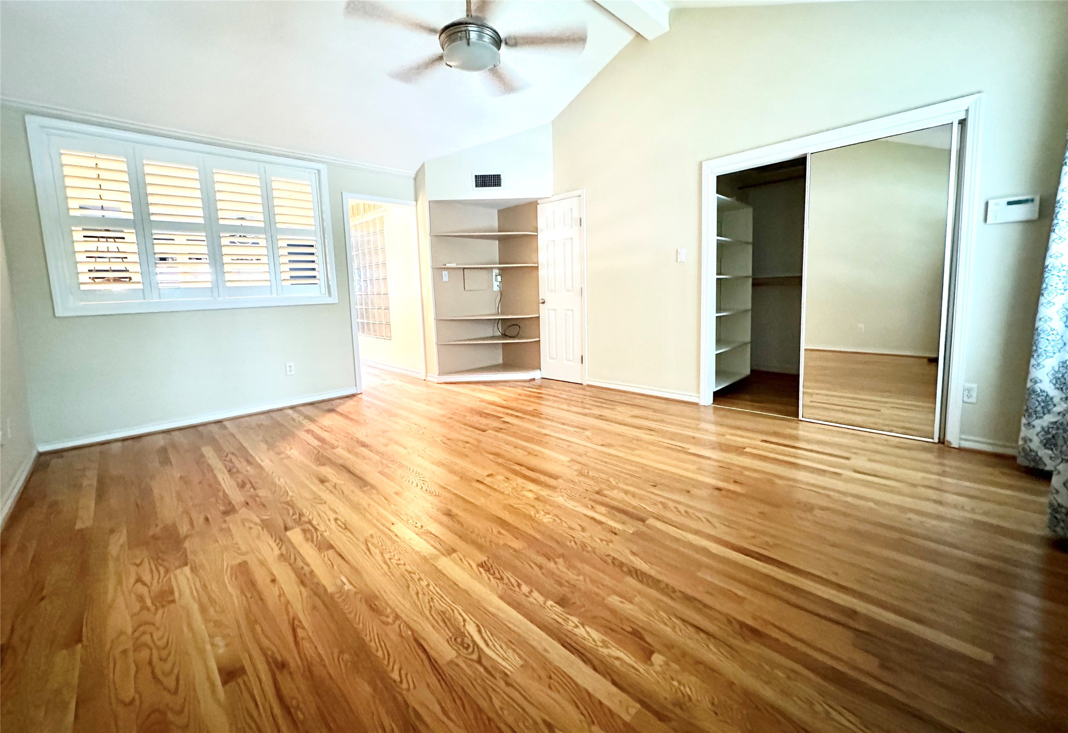 2512 Bering Drive Property Photo 17