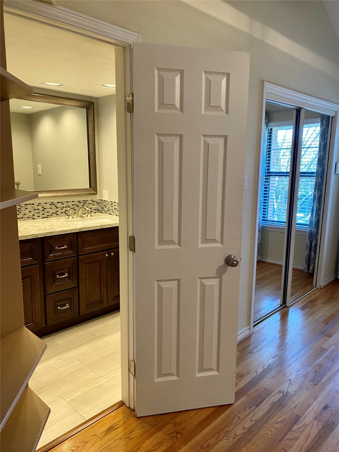 2512 Bering Drive Property Photo 23