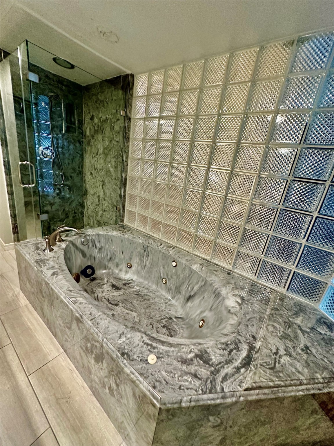 2512 Bering Drive Property Photo 31