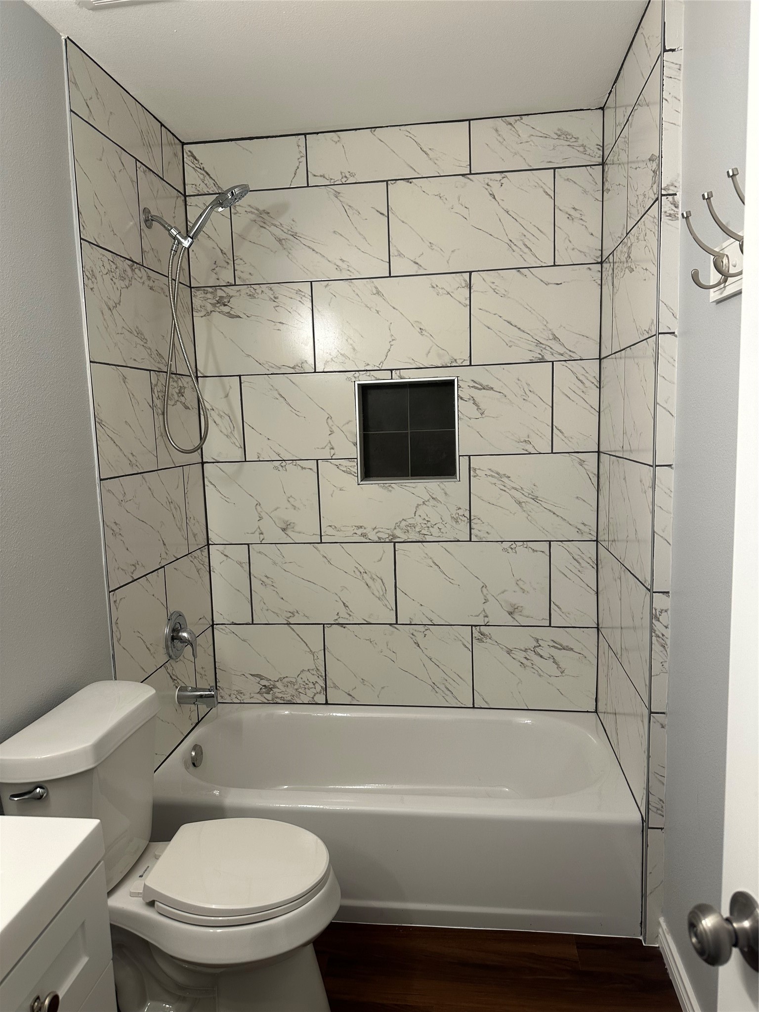 5625 Antoine Drive 1016 Property Photo 12