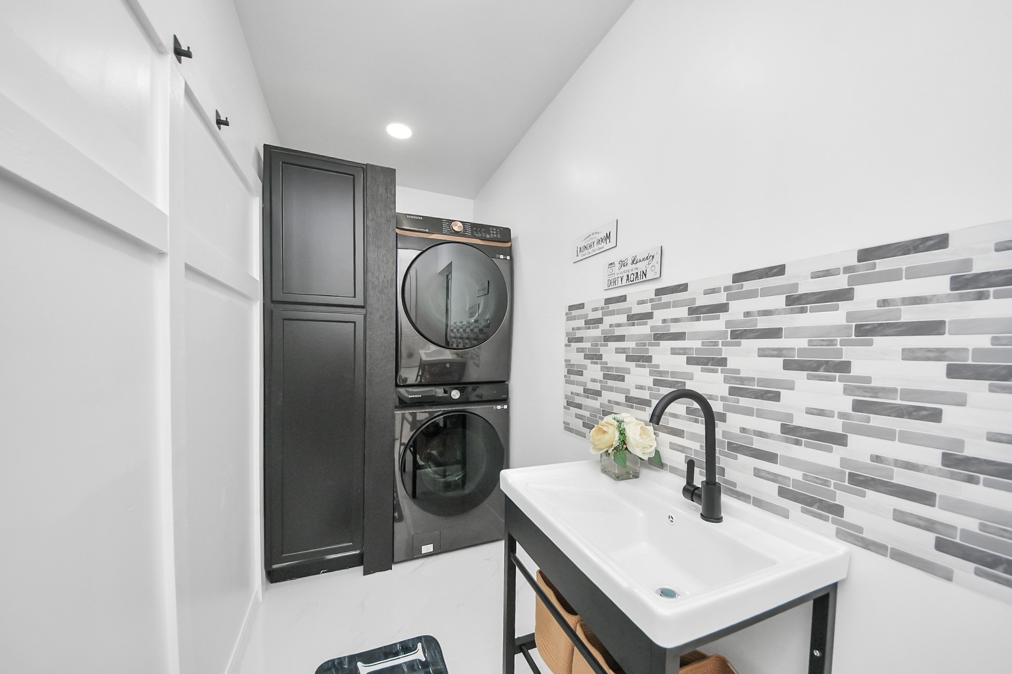 227 Concordia Drive Property Photo 4