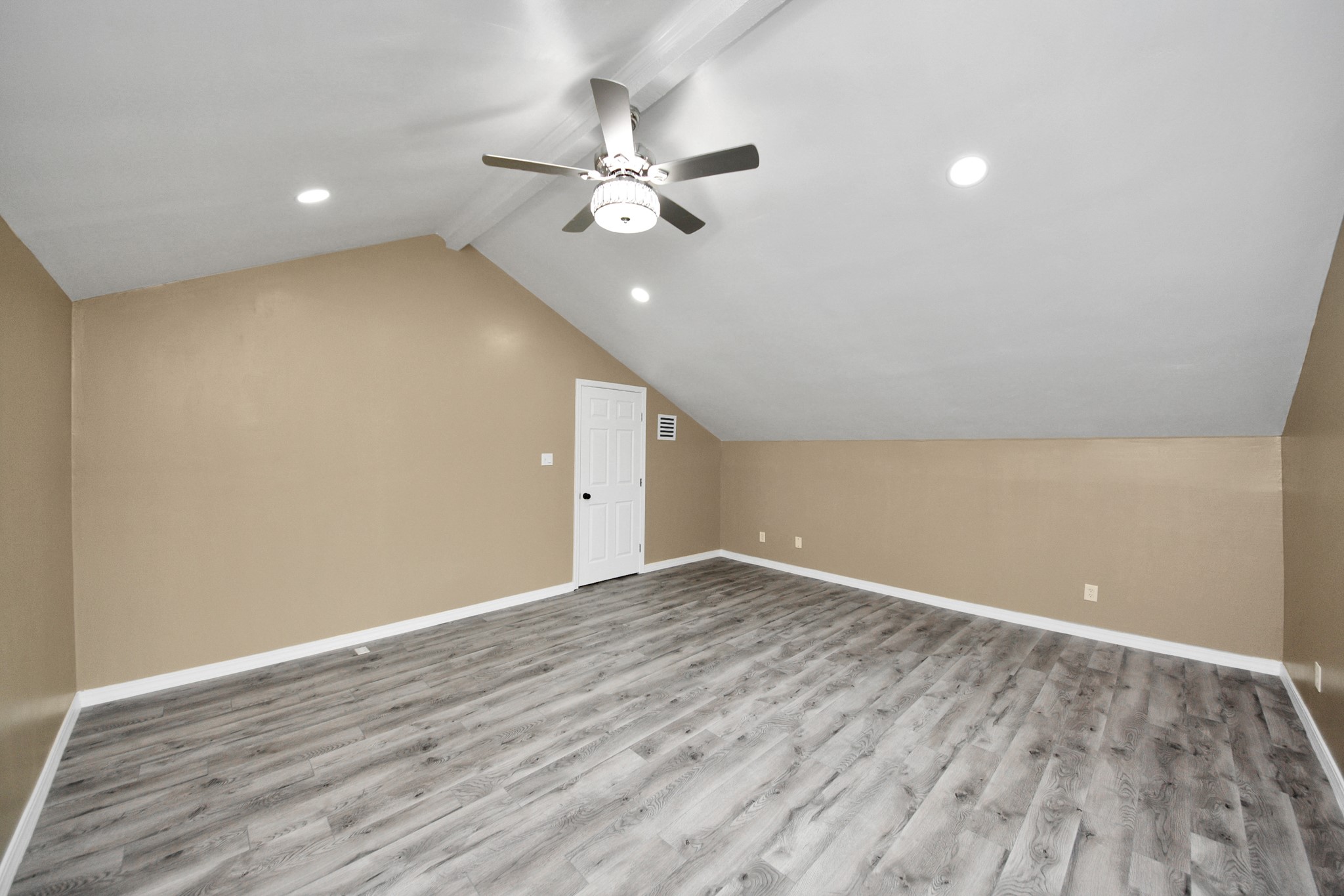 227 Concordia Drive Property Photo 12