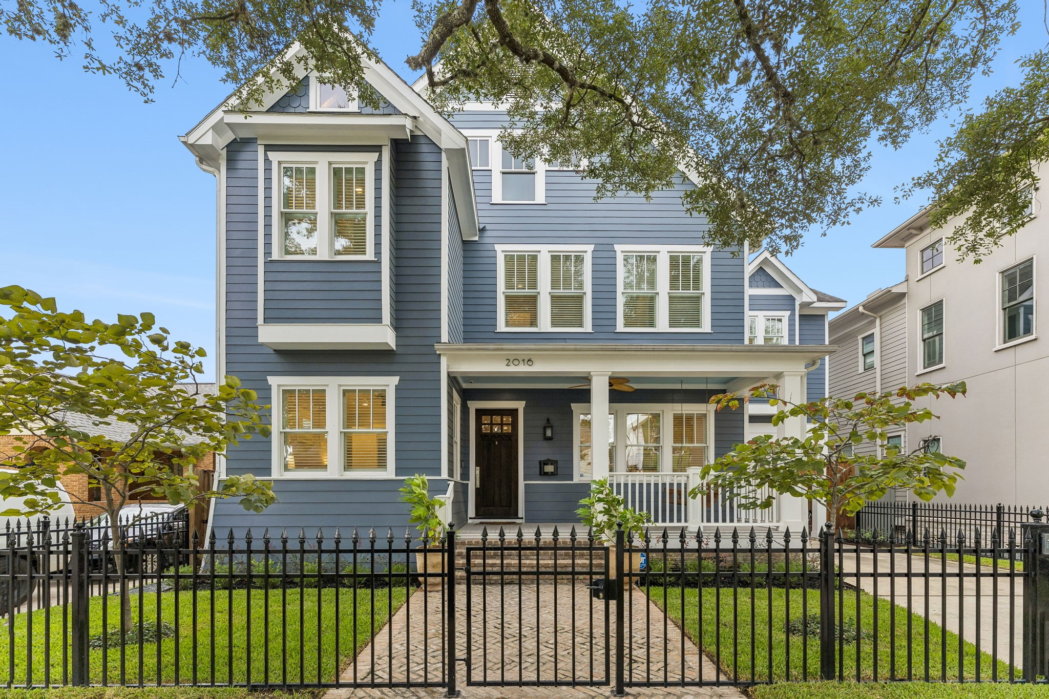 2016 Harvard Street Property Photo 1