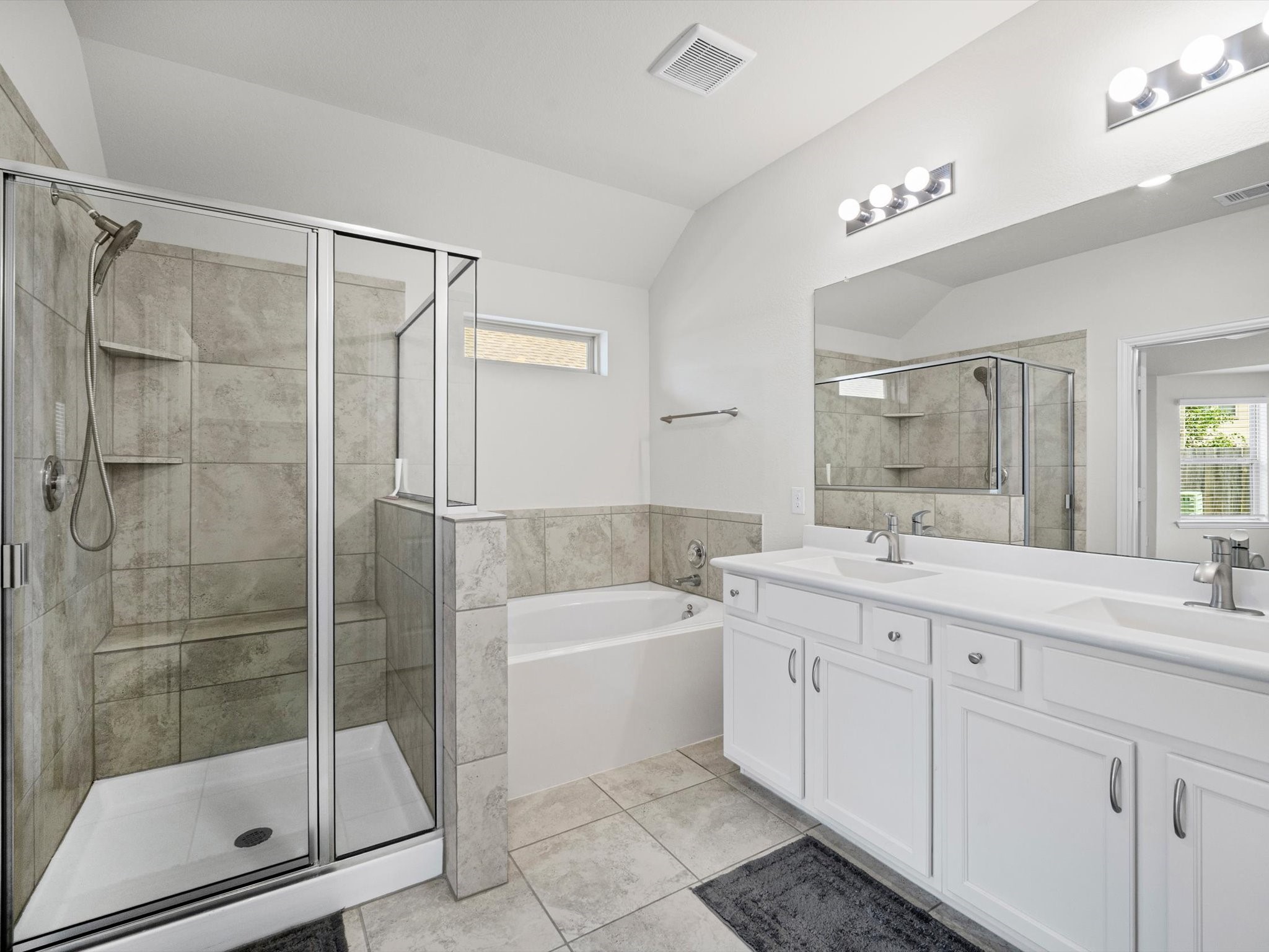 8915 English Manor Drive Property Photo 16