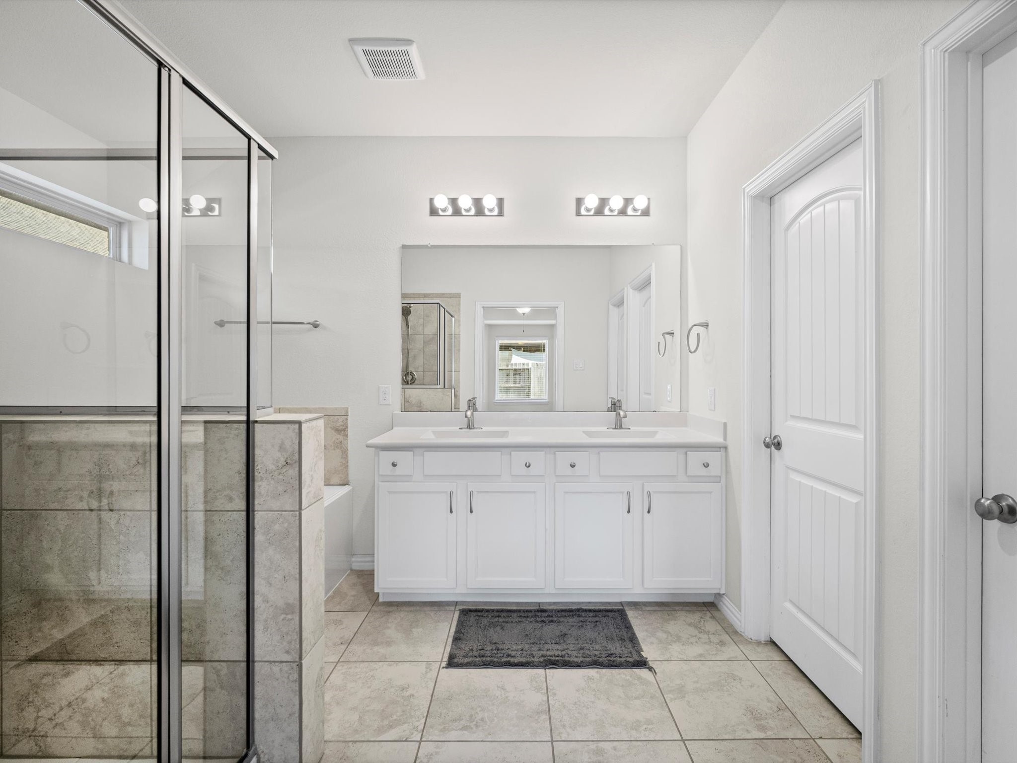 8915 English Manor Drive Property Photo 17