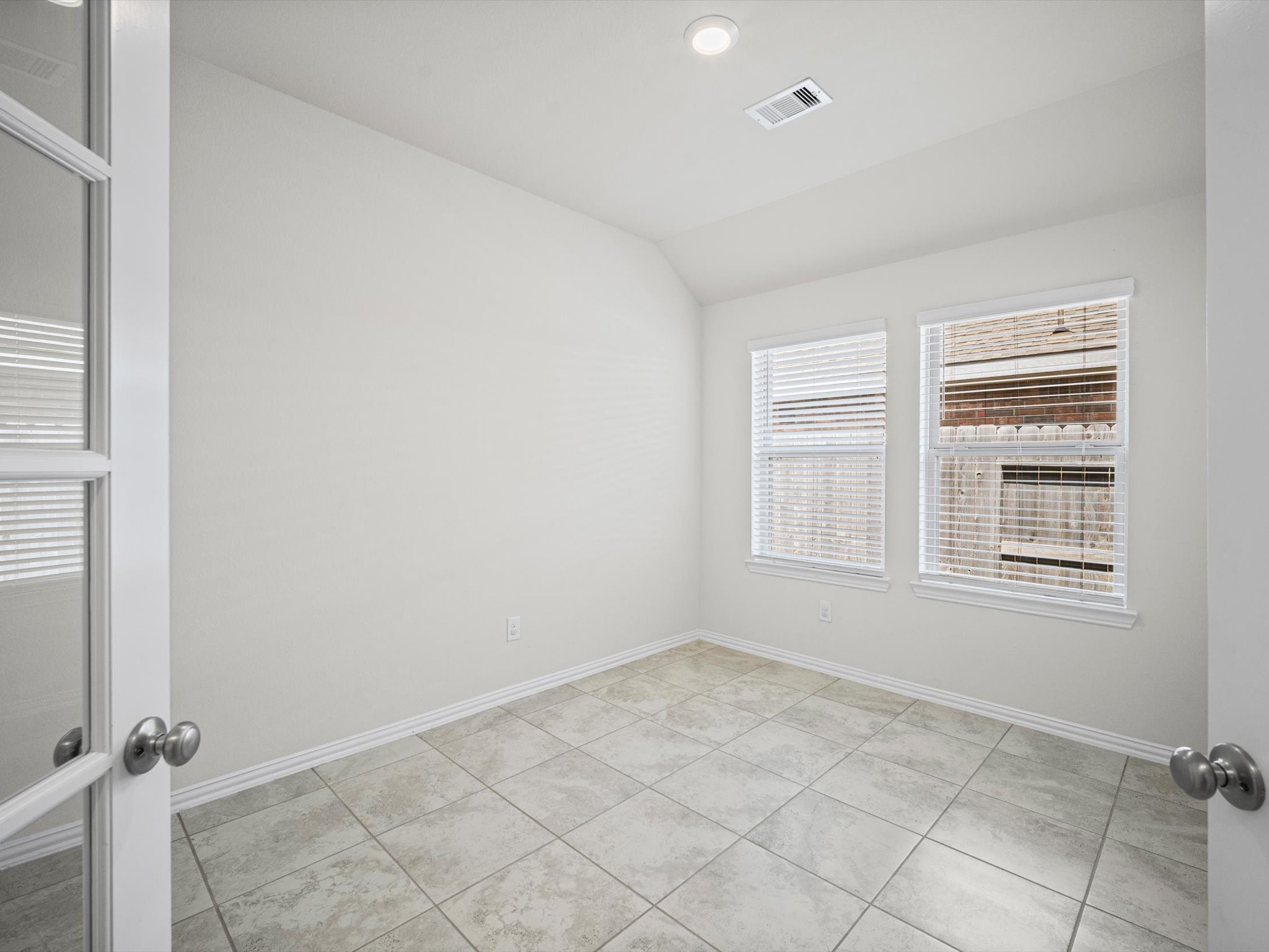8915 English Manor Drive Property Photo 20