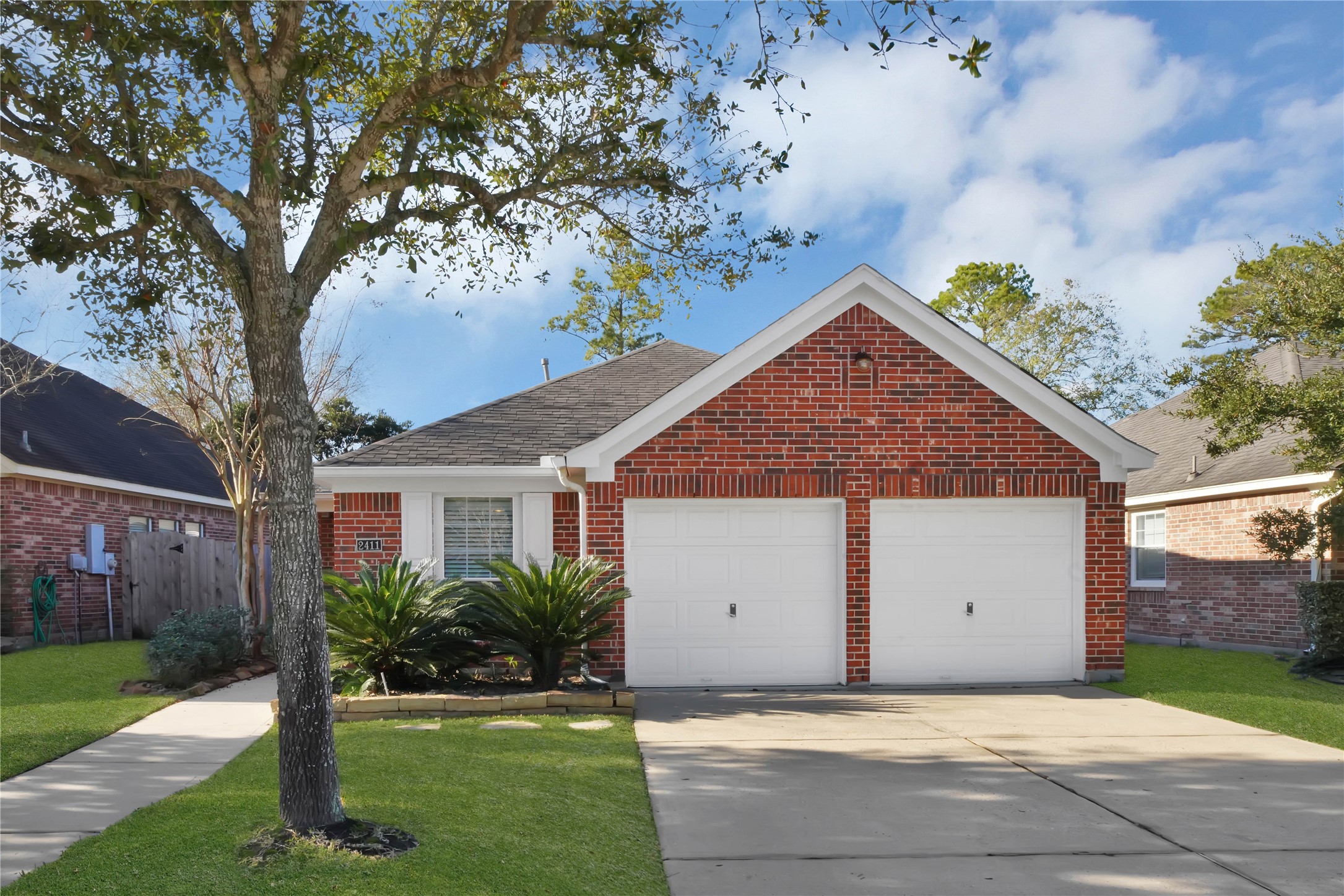 2411 Colonial Springs Lane Property Photo 2
