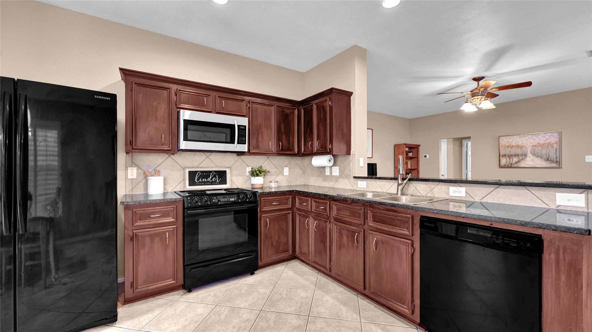 2411 Colonial Springs Lane Property Photo 3