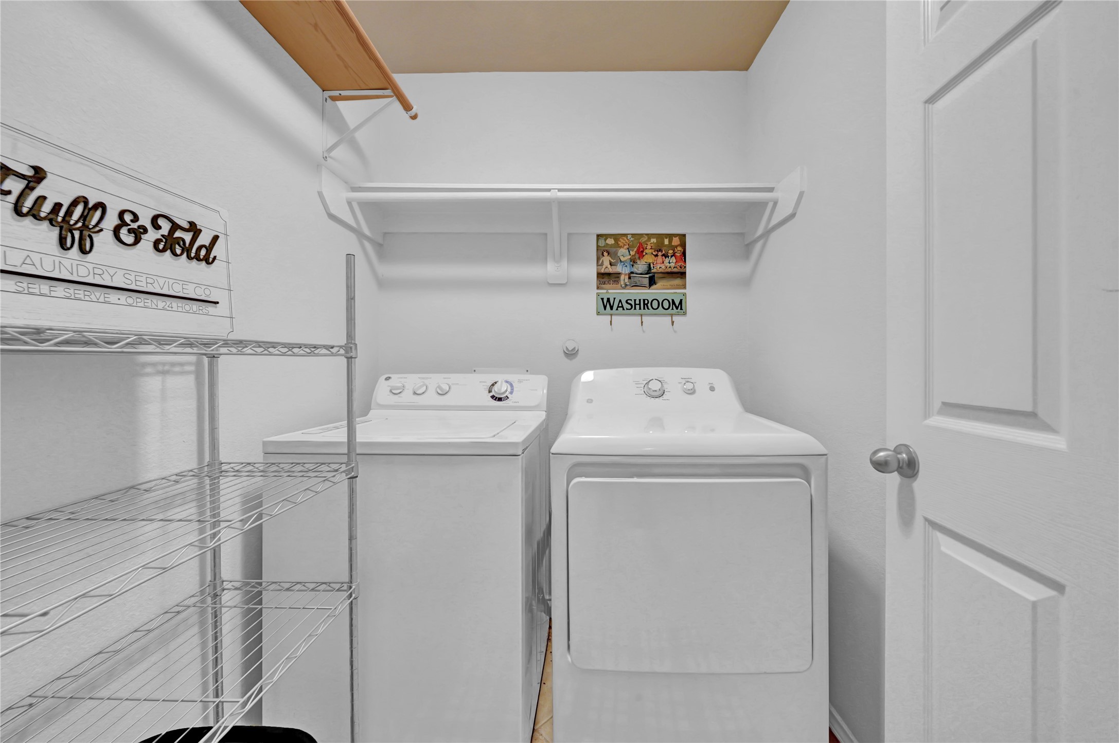 2411 Colonial Springs Lane Property Photo 18