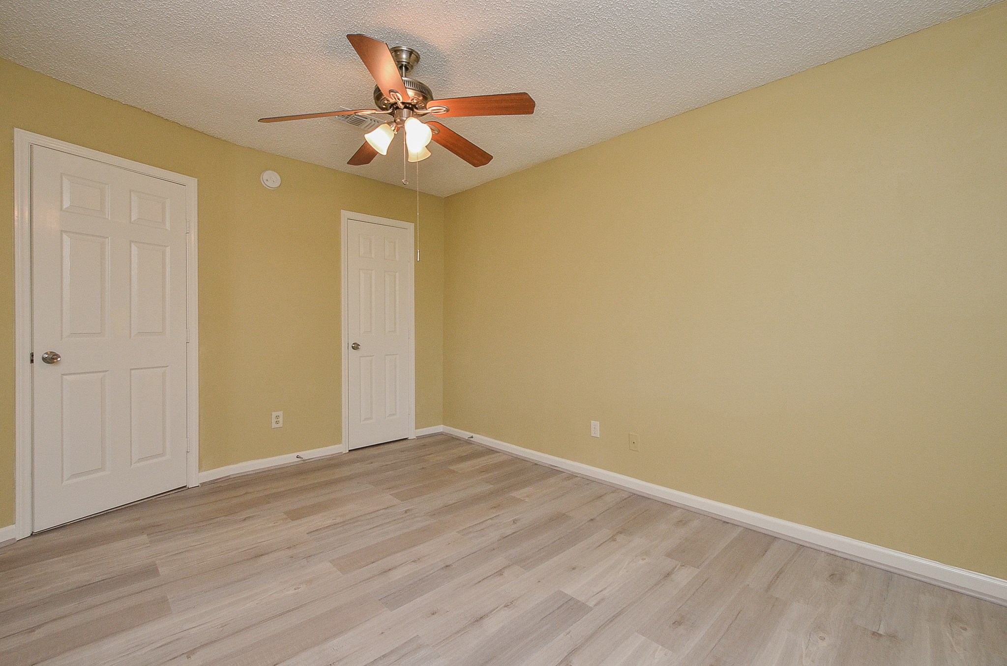 2019 Highland Hills Drive Property Photo 15