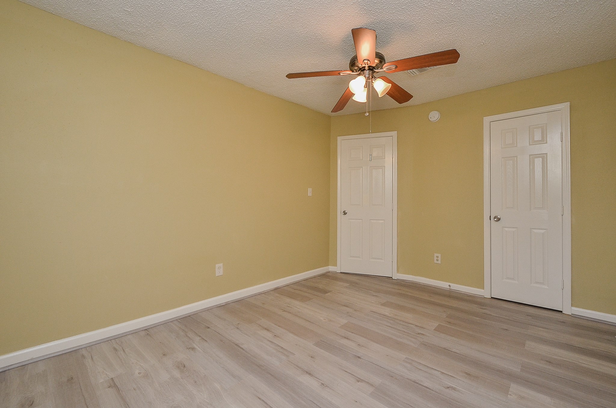 2019 Highland Hills Drive Property Photo 16