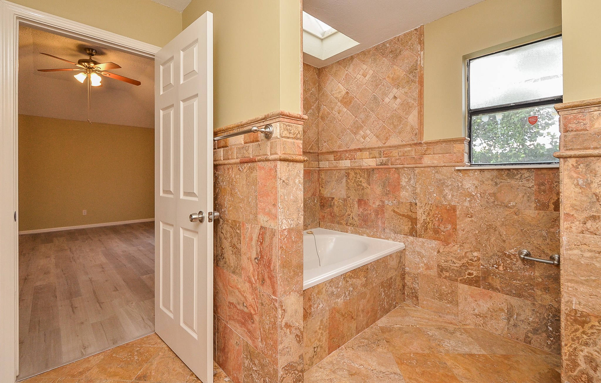 2019 Highland Hills Drive Property Photo 20