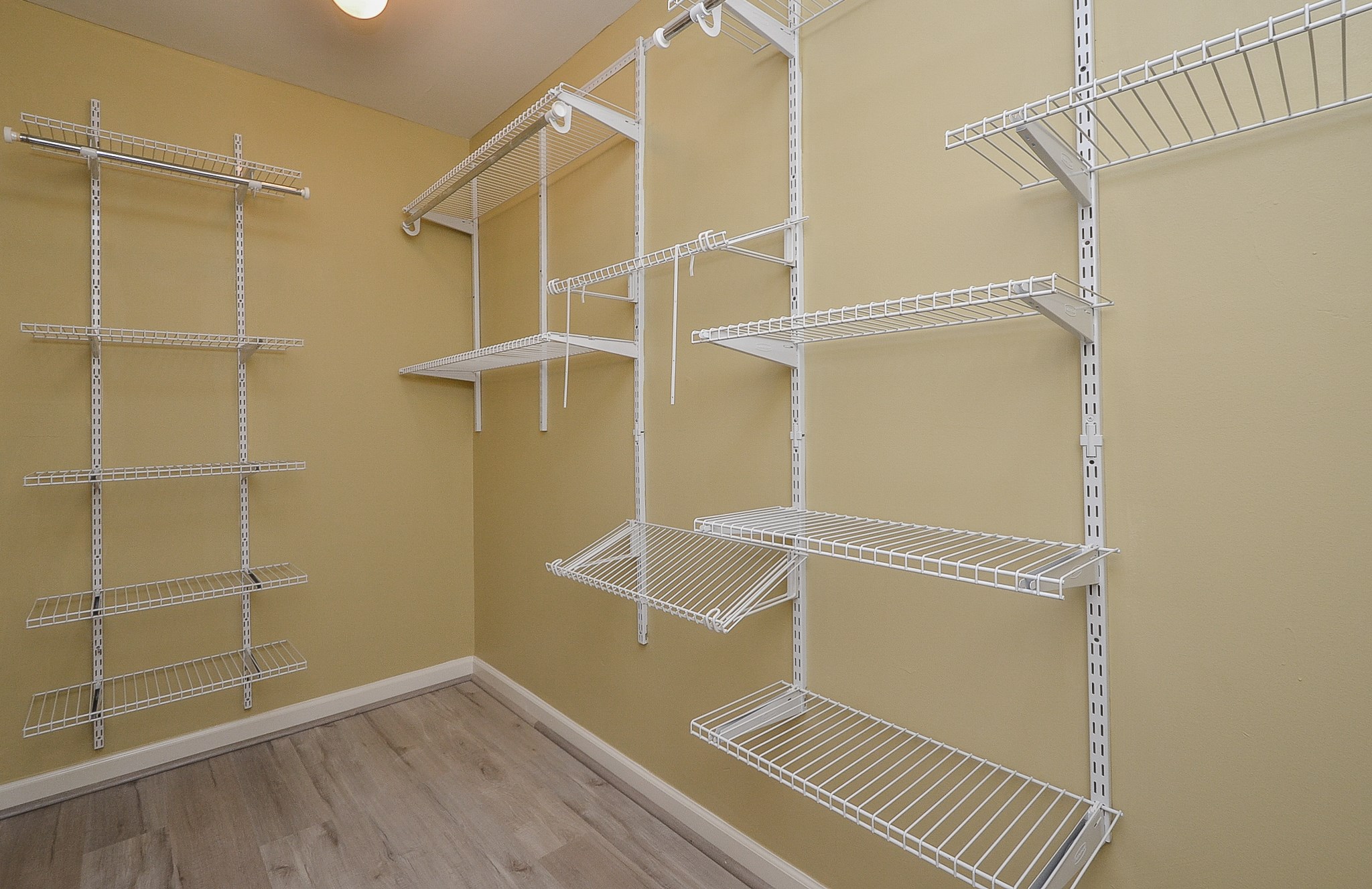 2019 Highland Hills Drive Property Photo 22
