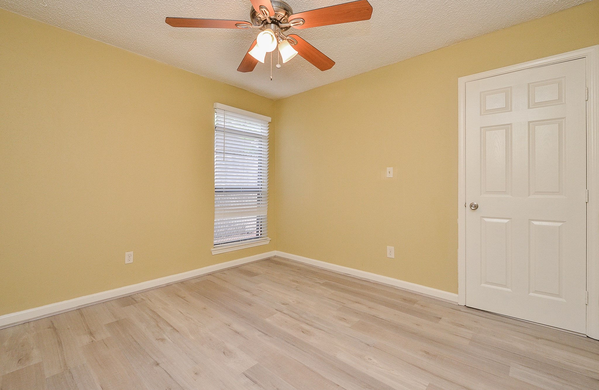 2019 Highland Hills Drive Property Photo 23