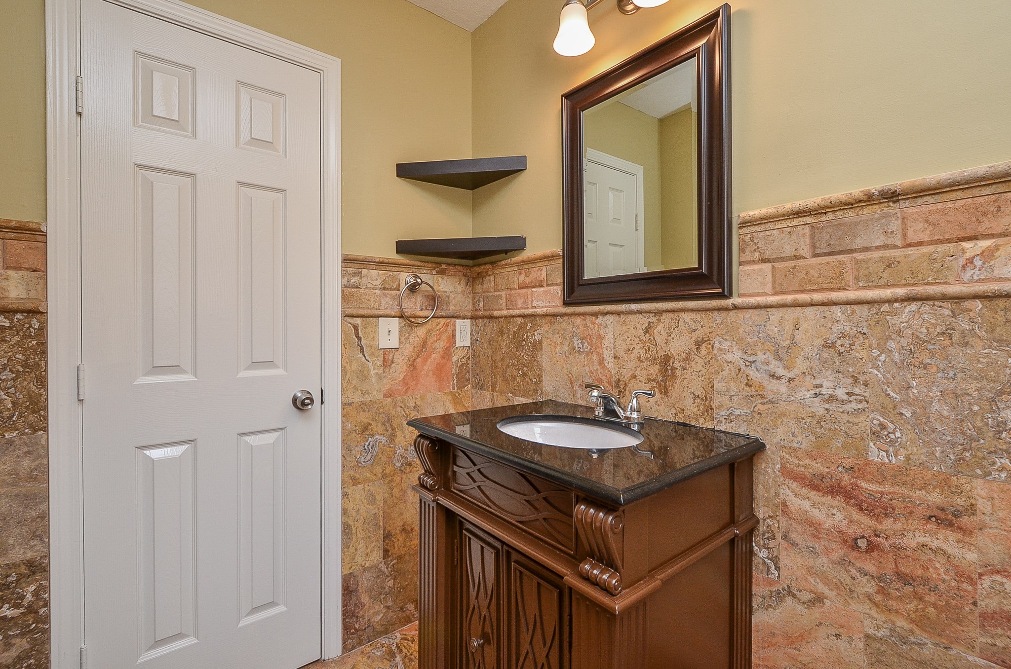 2019 Highland Hills Drive Property Photo 30