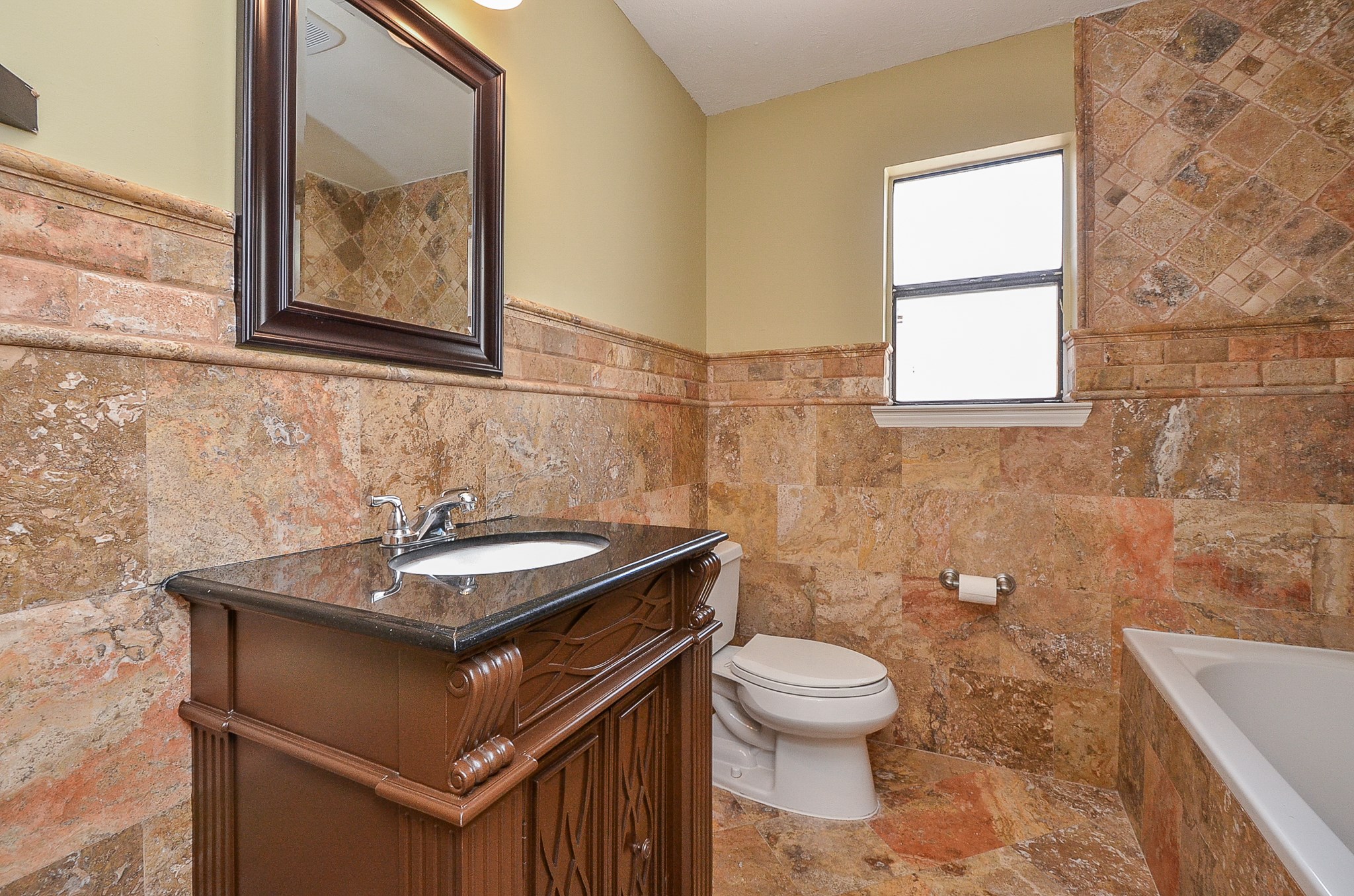 2019 Highland Hills Drive Property Photo 31