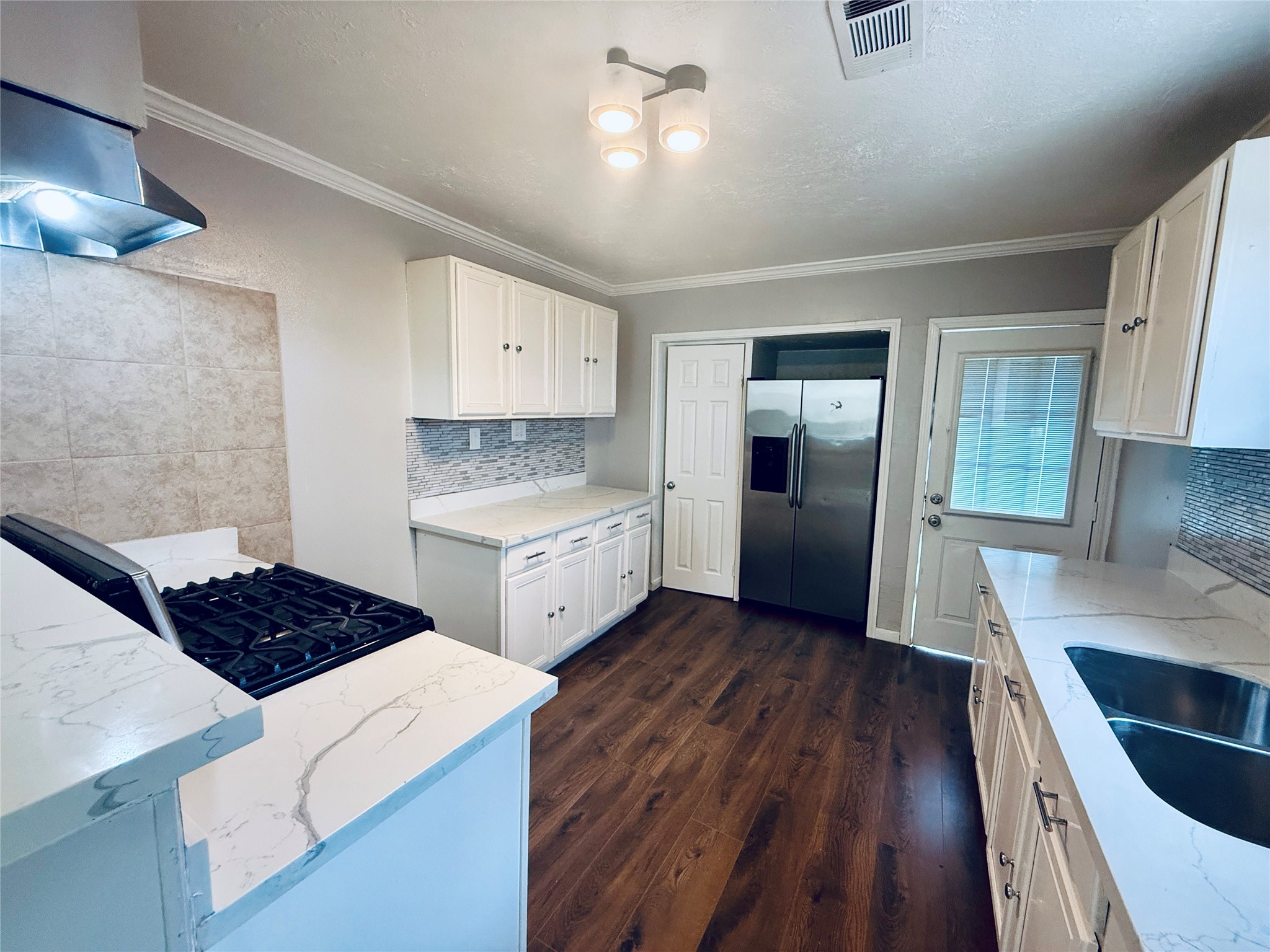 5610 Eskridge Street Property Photo 11