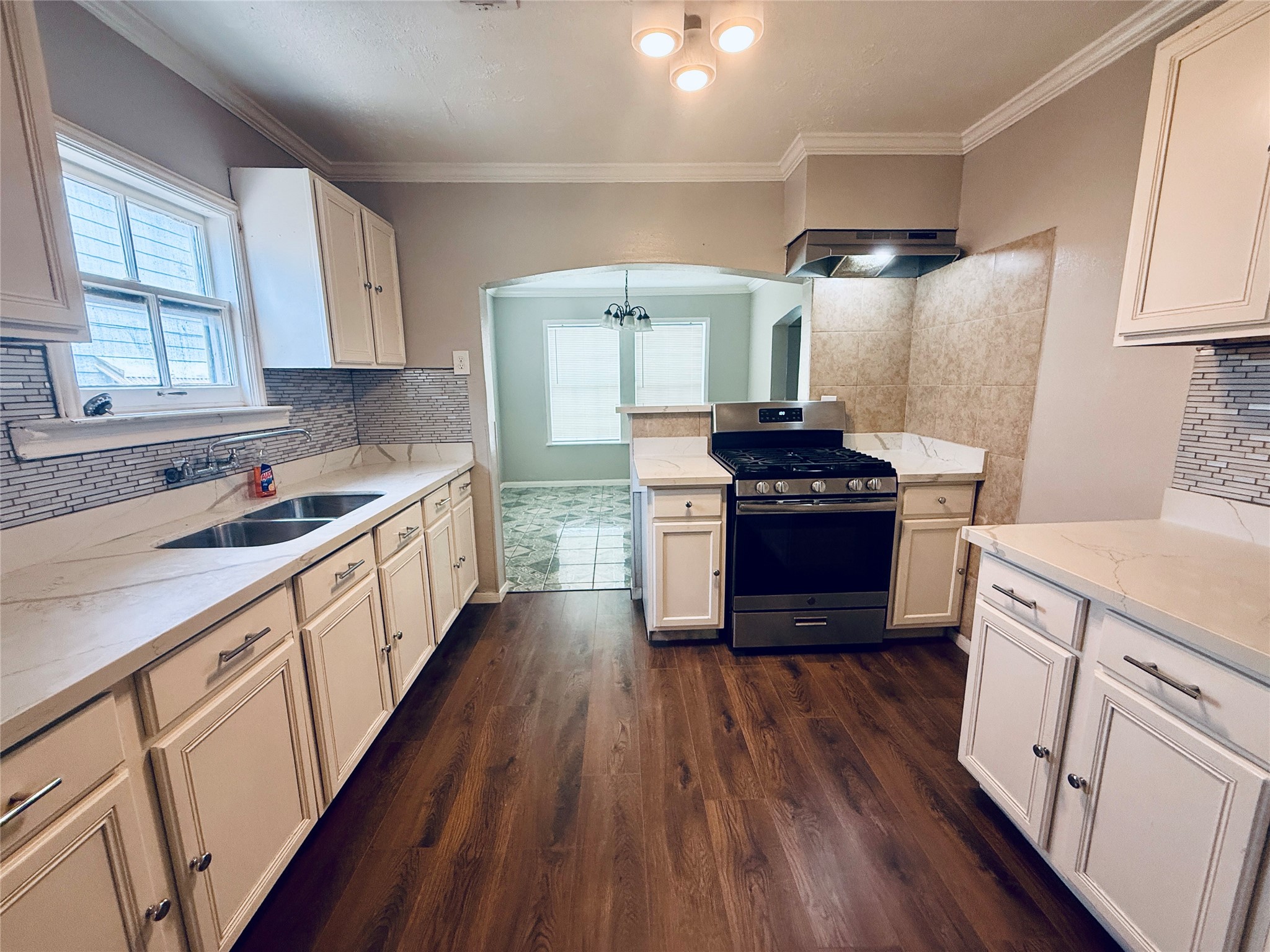 5610 Eskridge Street Property Photo 12