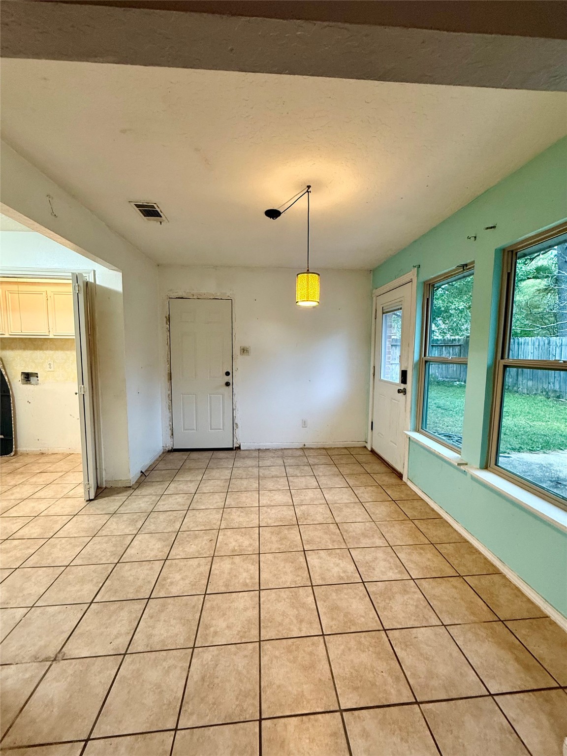 12014 Rainforest Lane Property Photo 10