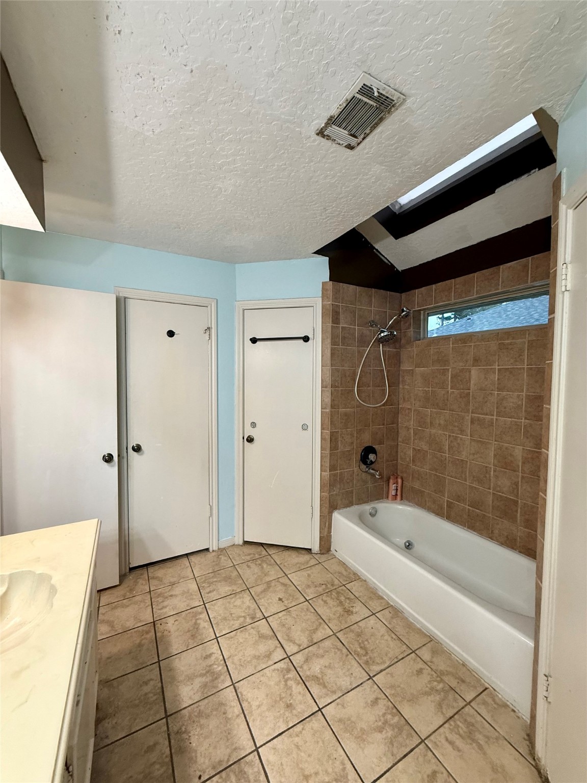 12014 Rainforest Lane Property Photo 15