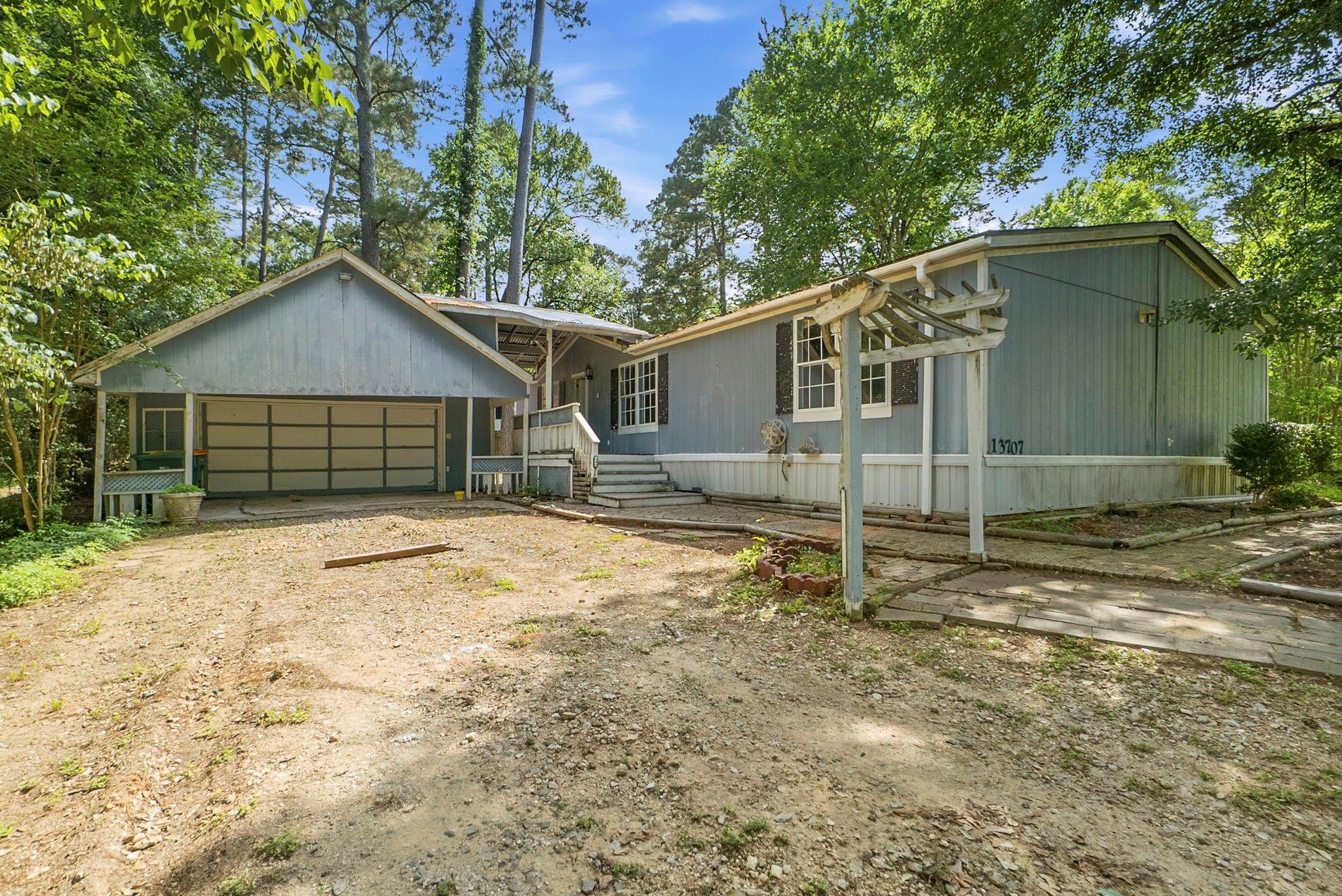 13707 Brigadier Drive, Willis TX 77318 Property Photo 1