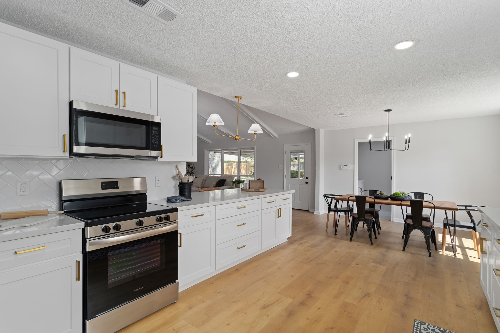 101 Westview Drive Property Photo