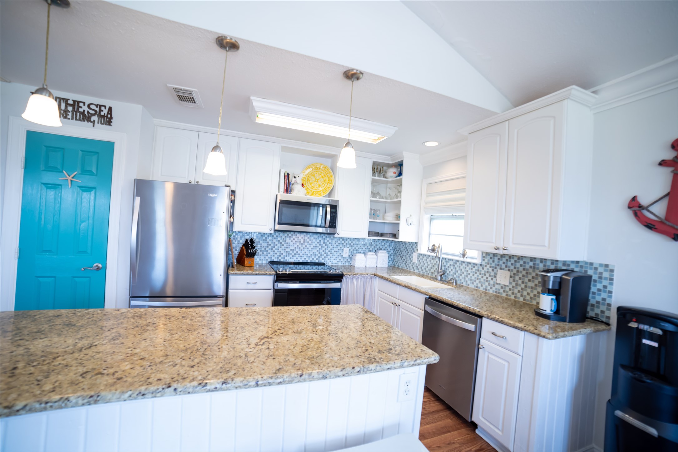 4014 Reeves Drive Property Photo 5