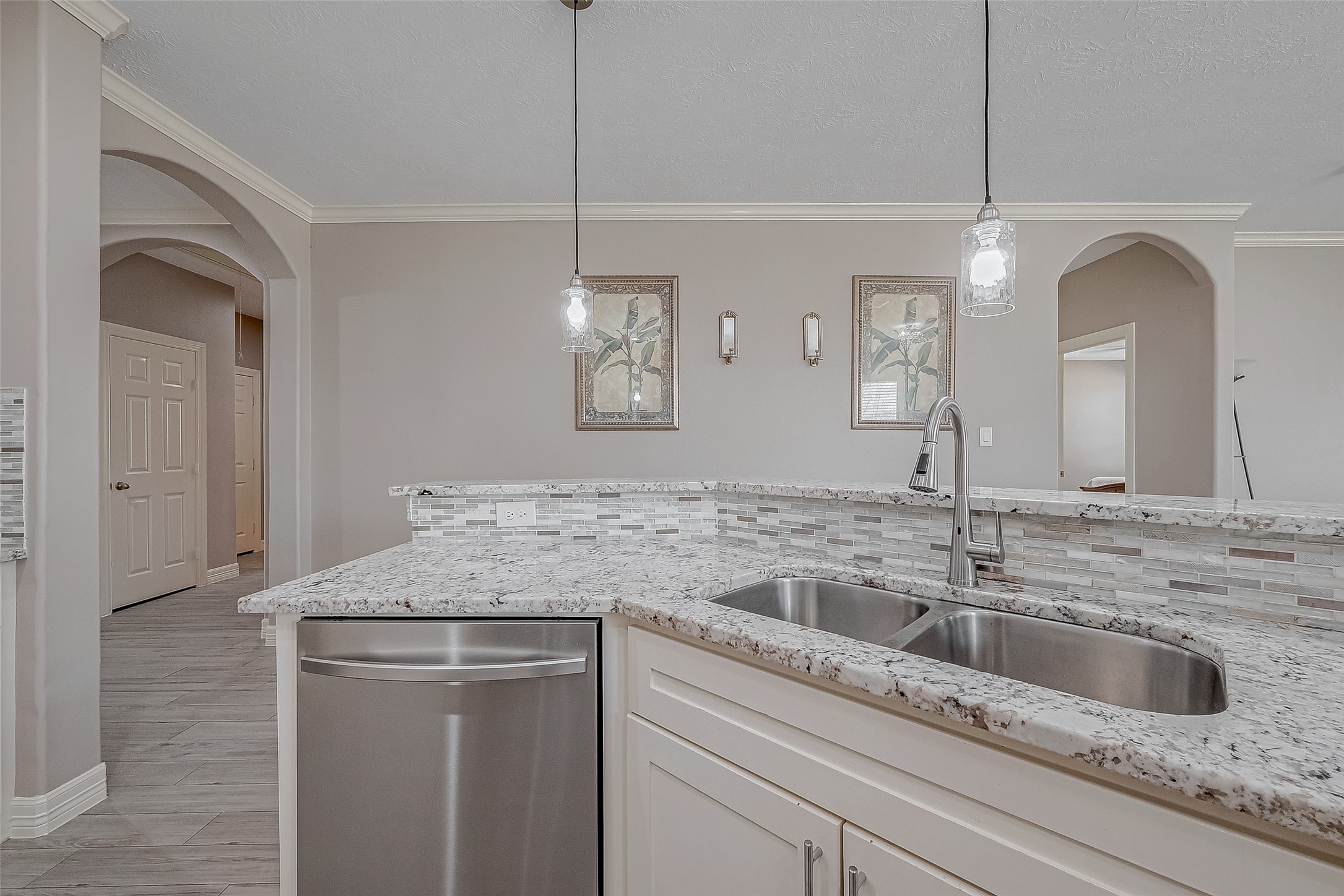 709 Coen Road Property Photo 15