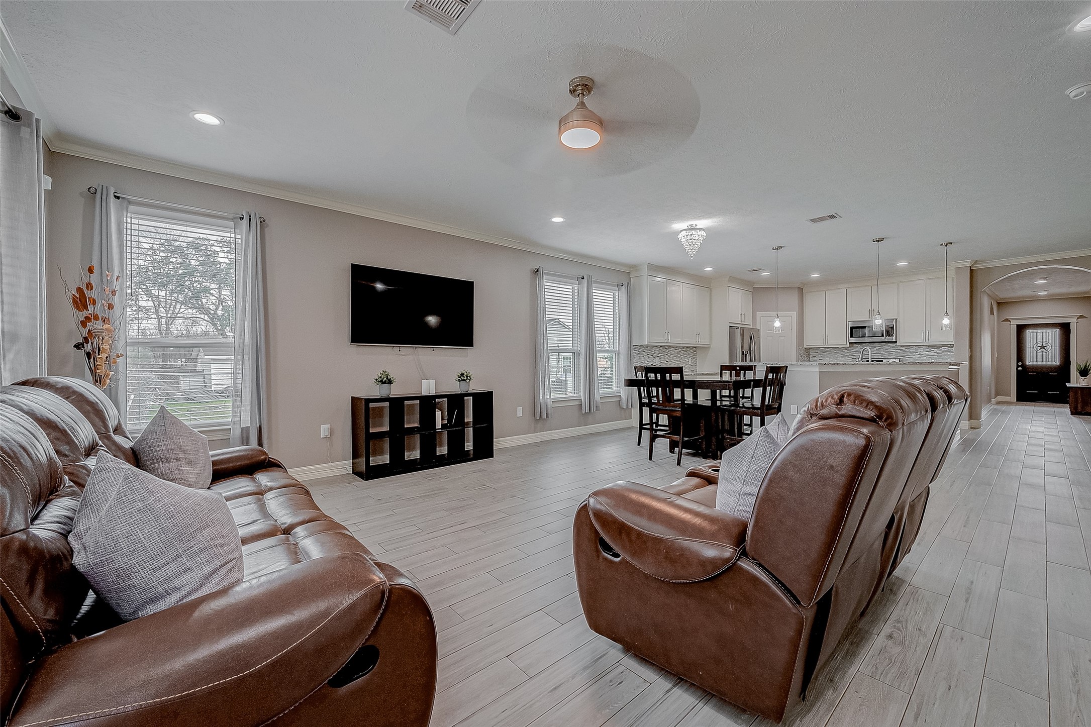 709 Coen Road Property Photo 19