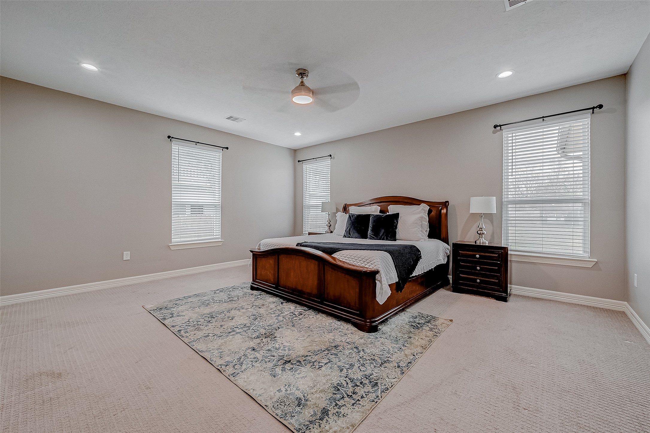 709 Coen Road Property Photo 21