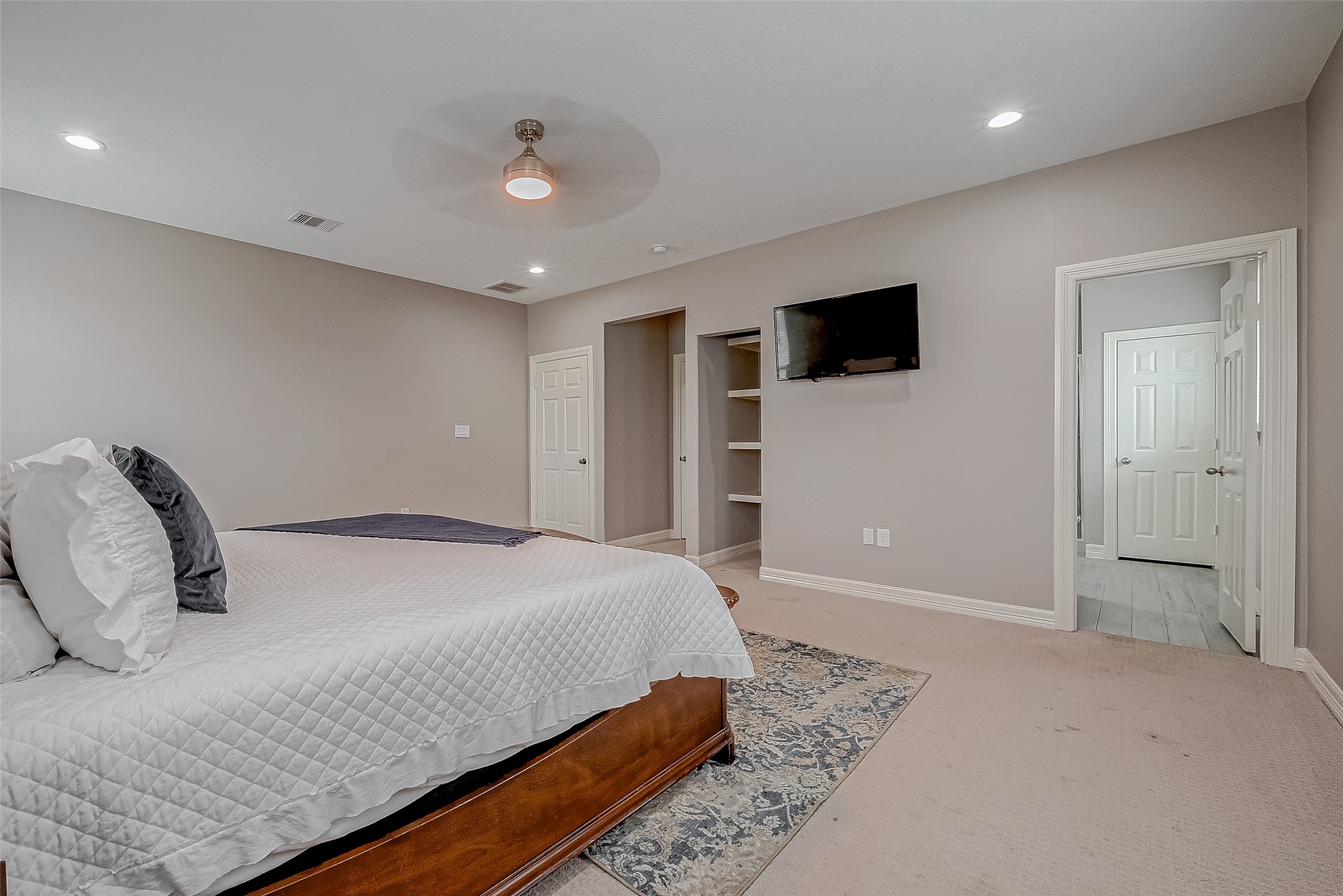 709 Coen Road Property Photo 22