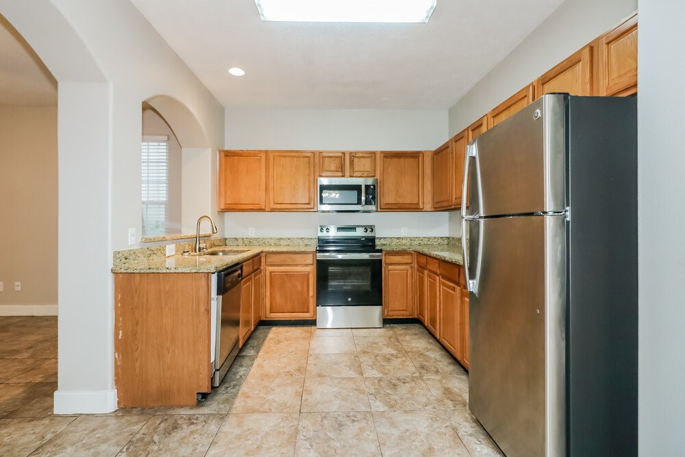 6607 Dickson Way Property Photo 8