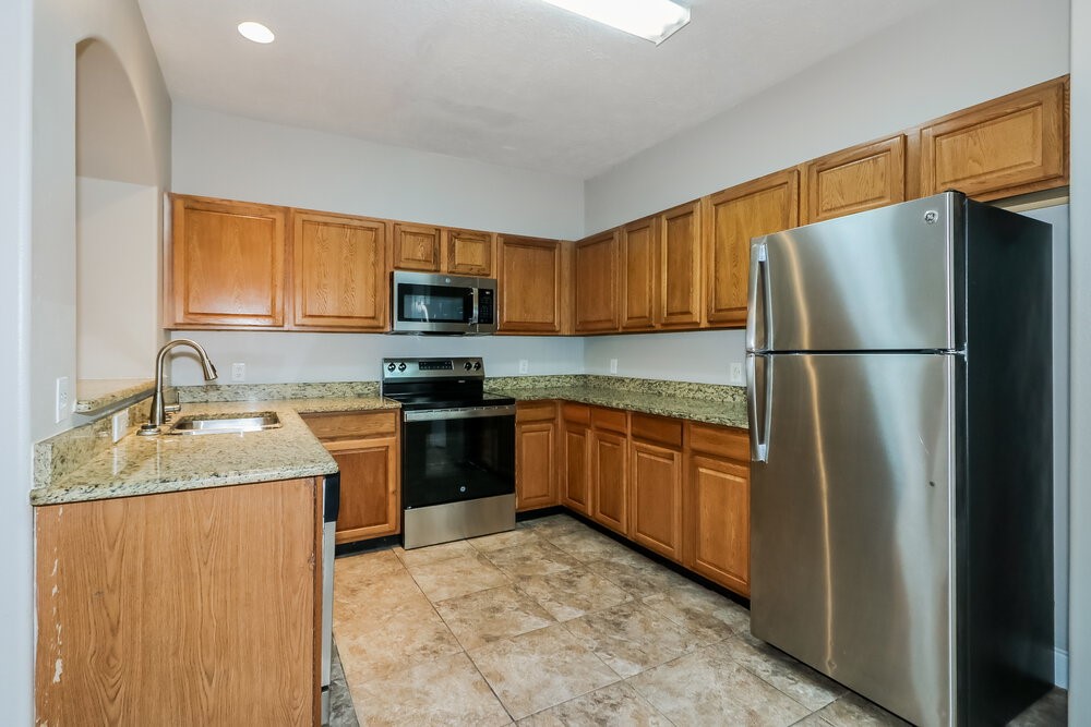 6607 Dickson Way Property Photo 9