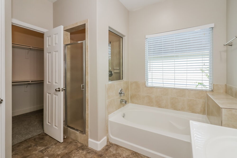 6607 Dickson Way Property Photo 12