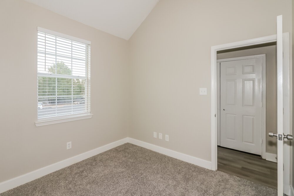 6607 Dickson Way Property Photo 15