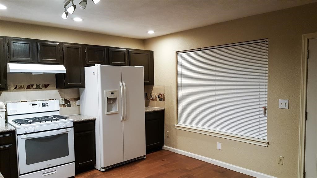 16806 Rockstone Property Photo 9