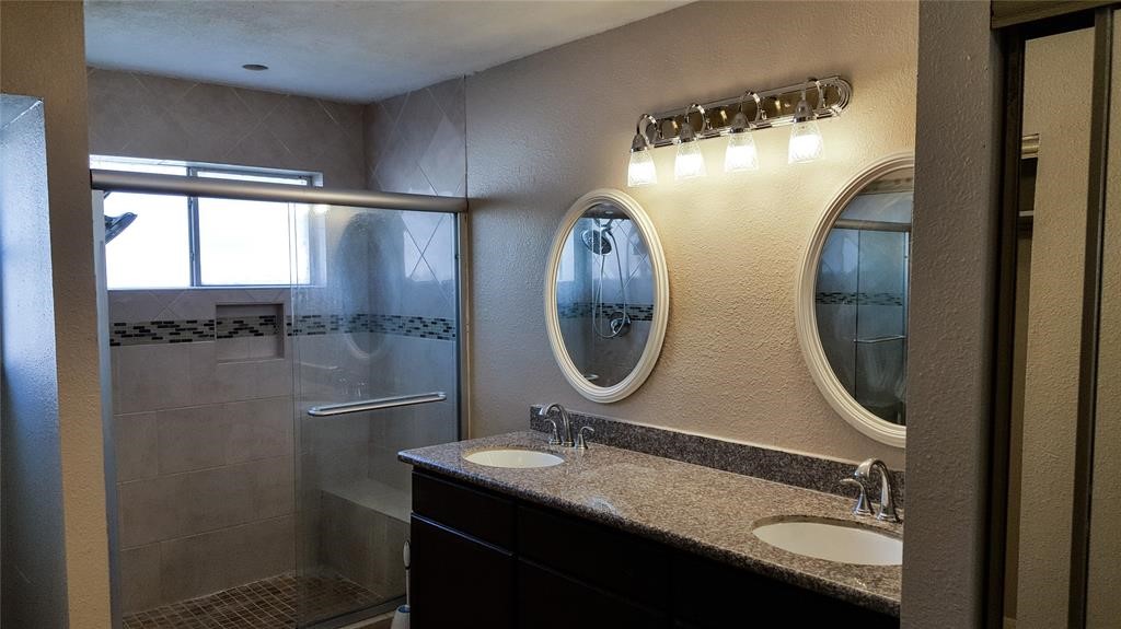 16806 Rockstone Property Photo 13