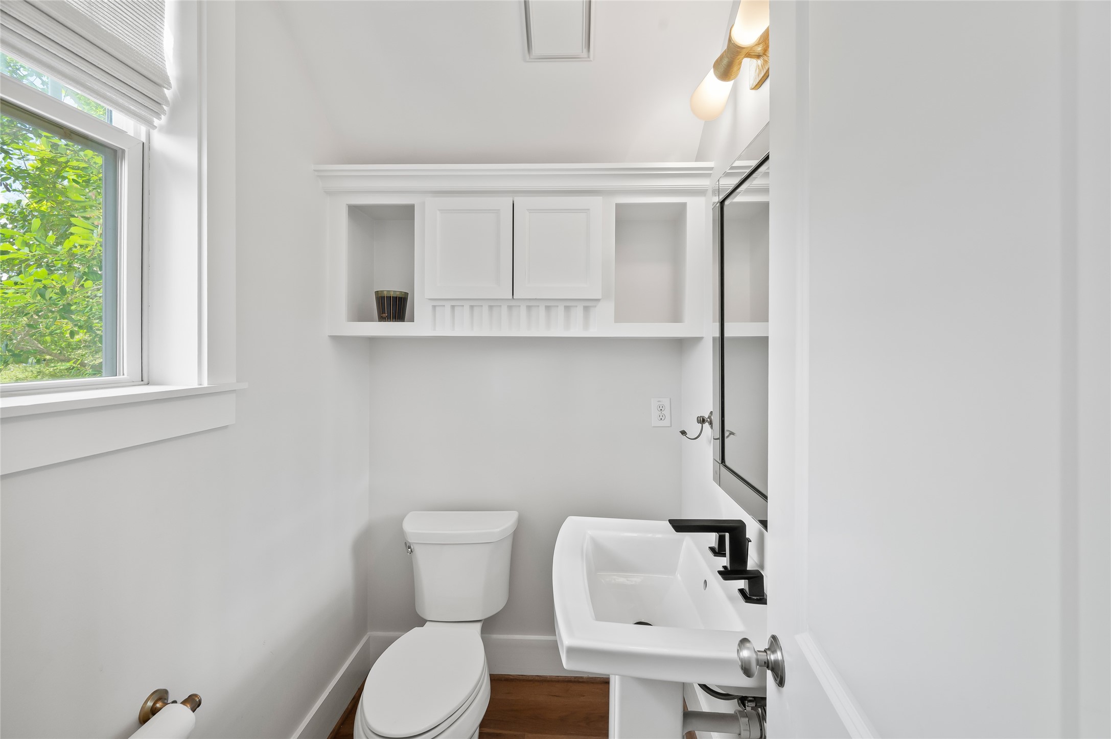 1002 W 41st Street Property Photo 12