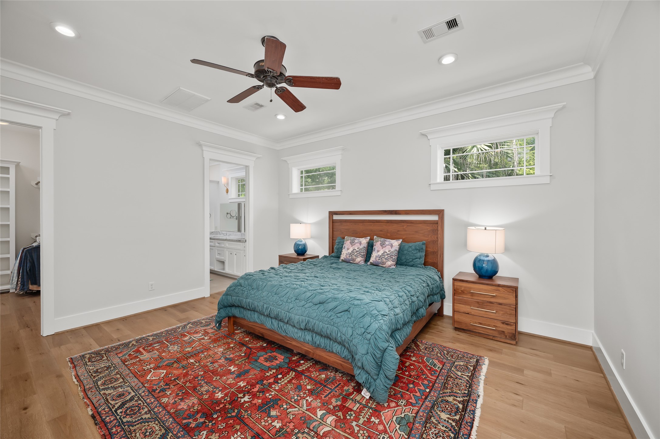 1002 W 41st Street Property Photo 13