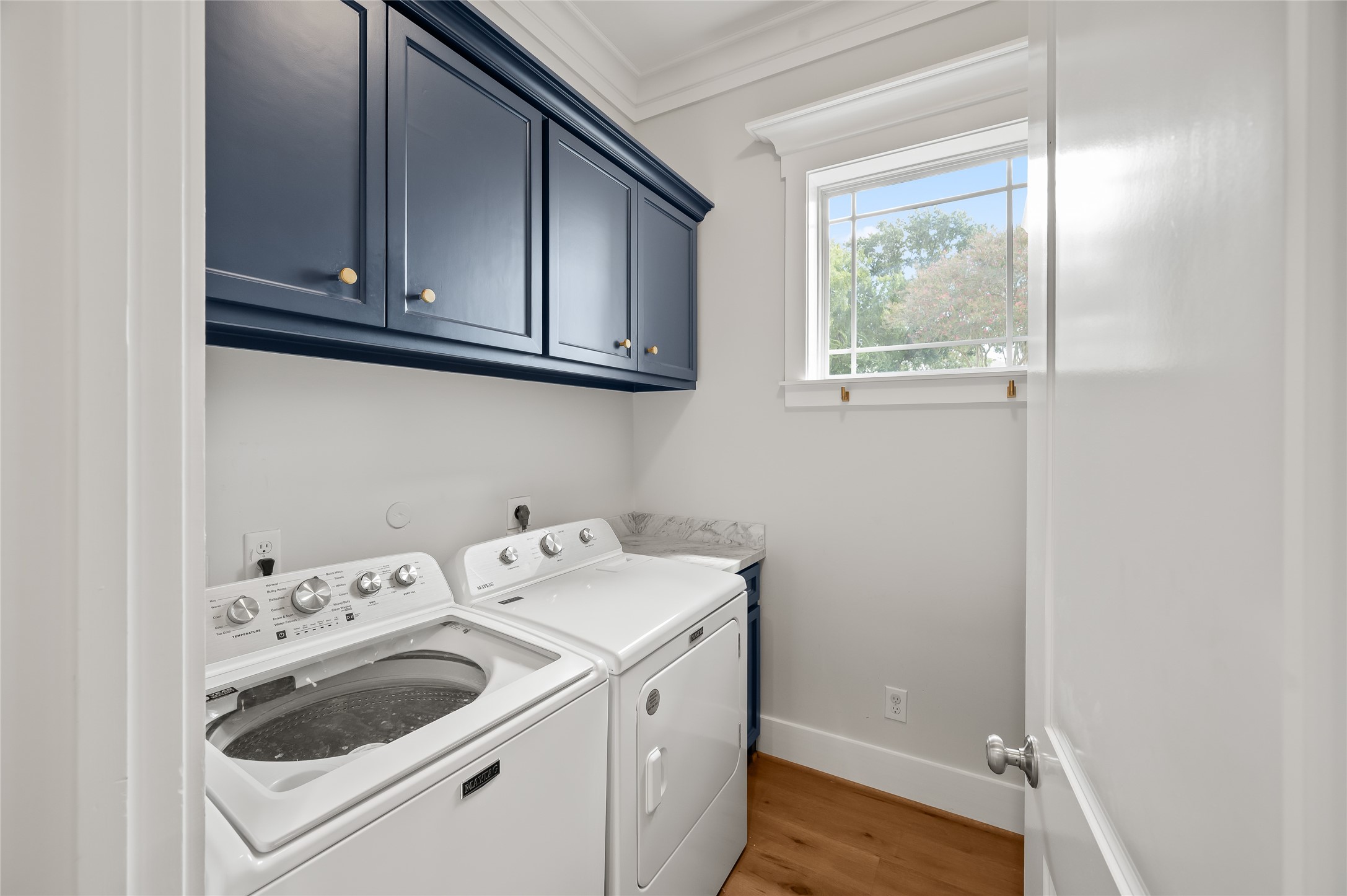 1002 W 41st Street Property Photo 18